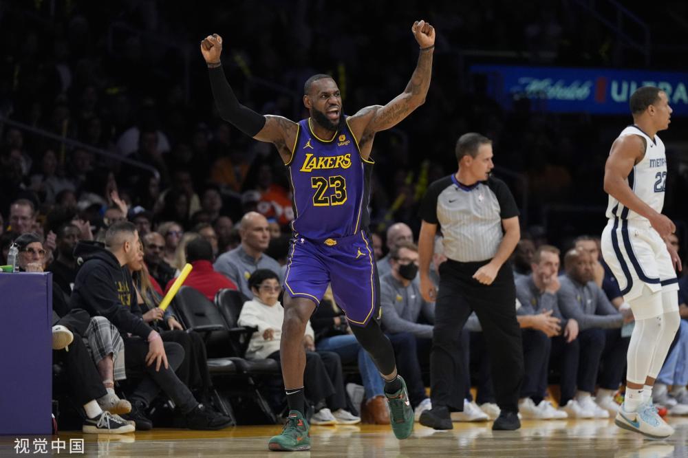 詹姆斯父子 詹姆斯父子